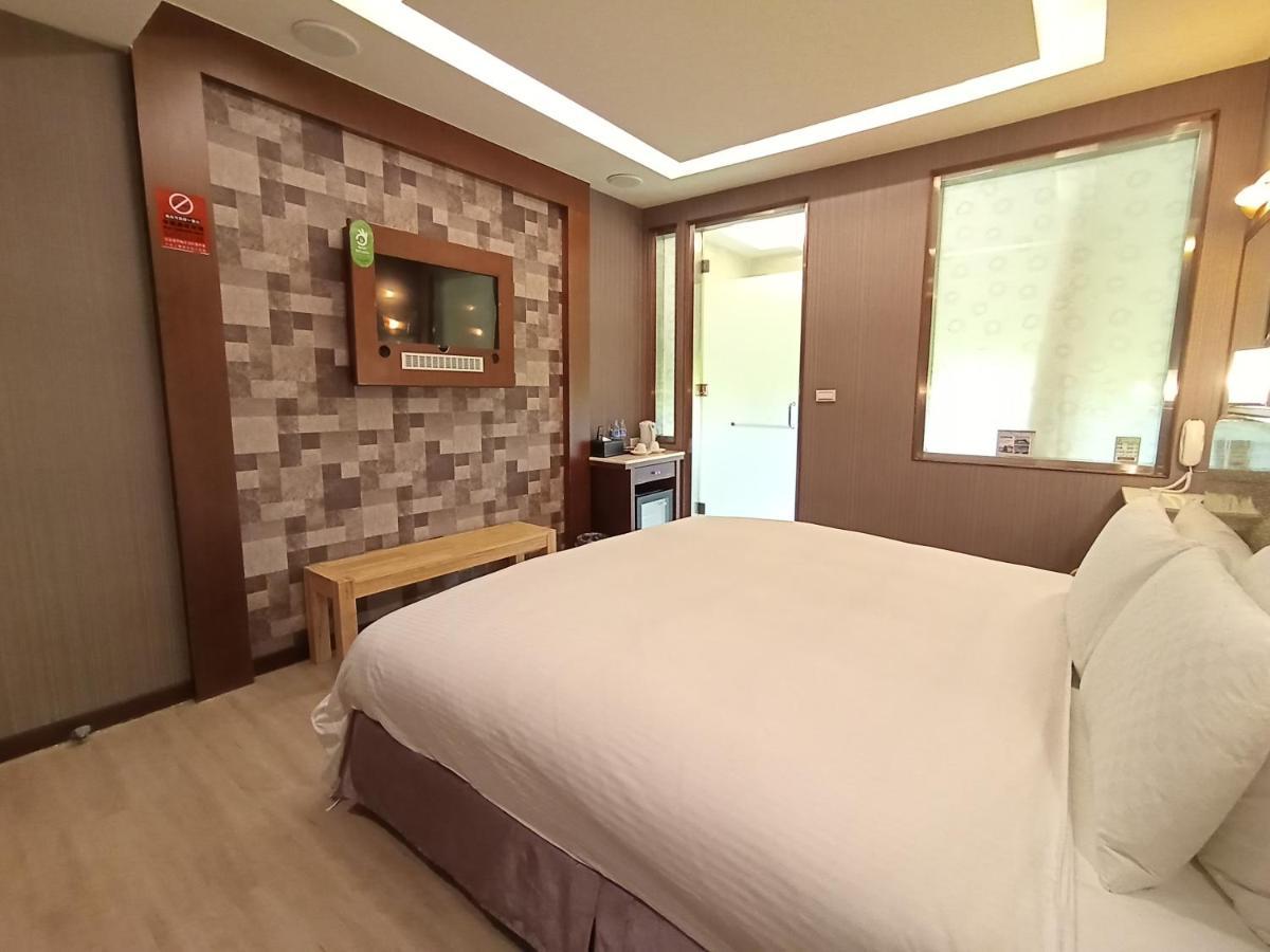 Jin Yong Quan Spa Hotspring Resort Wanli Exteriör bild