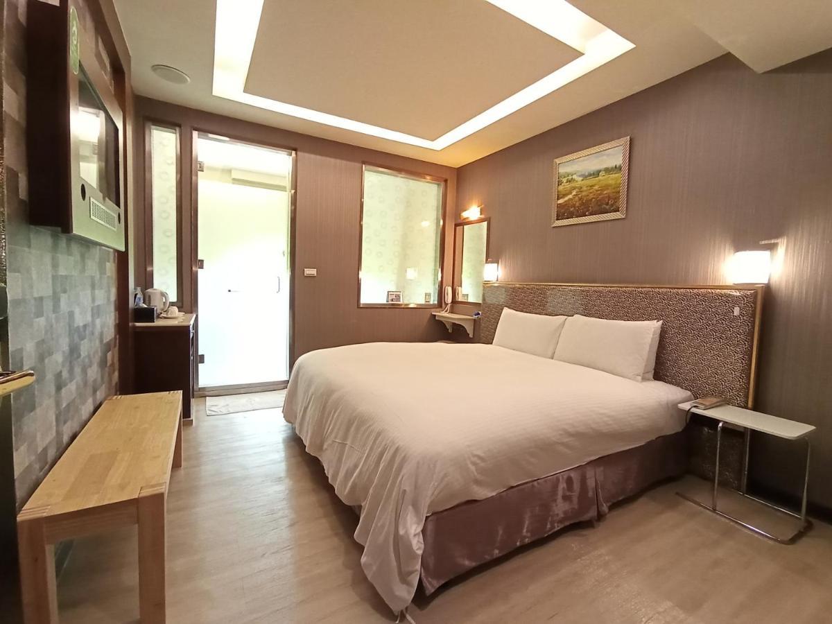 Jin Yong Quan Spa Hotspring Resort Wanli Exteriör bild