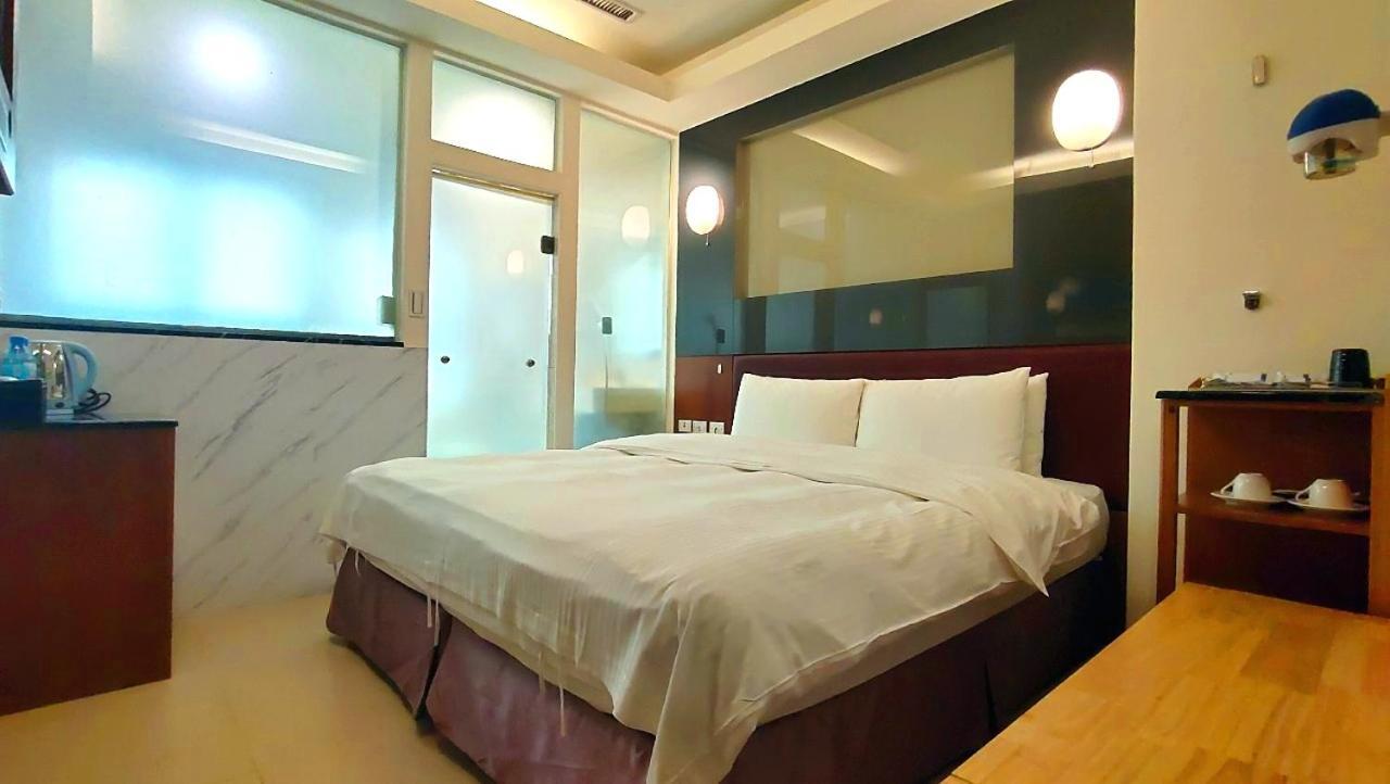 Jin Yong Quan Spa Hotspring Resort Wanli Exteriör bild