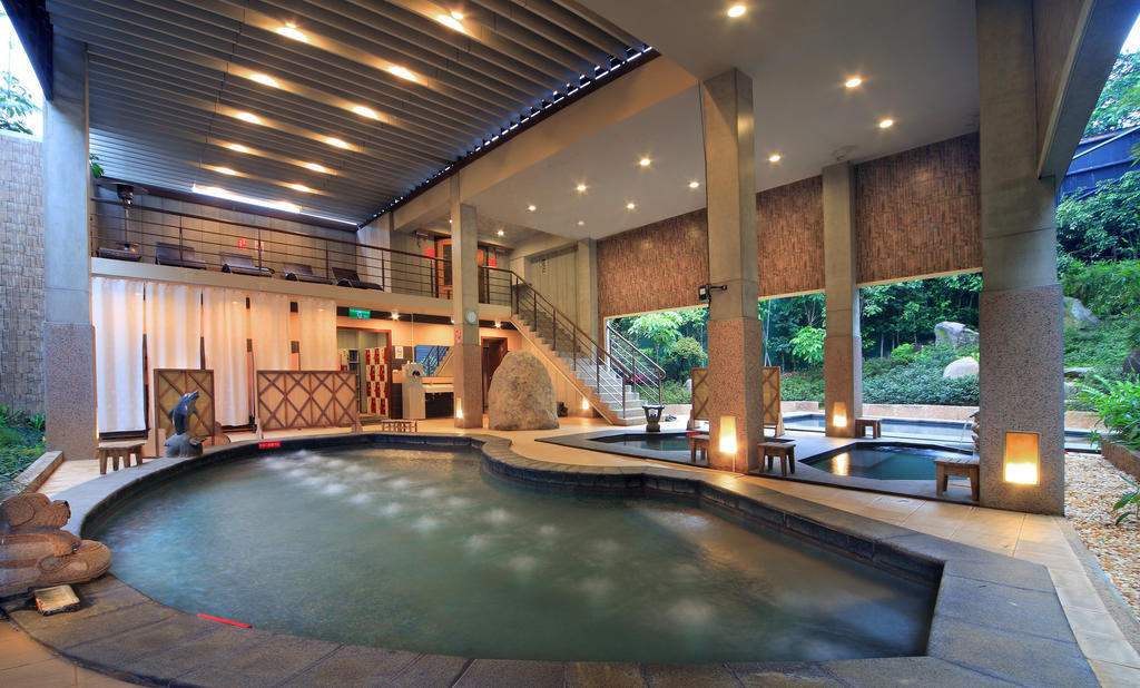 Jin Yong Quan Spa Hotspring Resort Wanli Exteriör bild